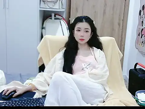 Snapshot of Cute_Ruby01 chatting on 8, 7, 2026 Cute Ruby01 online show from 8, 7, 2026