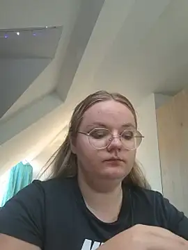 Snapshot of Fiona0705 chatting on 19, 9, 2025 Fiona0705 online show from 19, 9, 2025