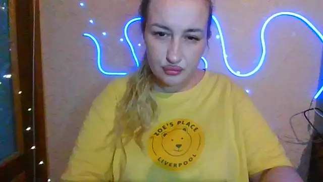 Snapshot of Mandy_Belcher chatting on 7, 7, 2026 Mandy Belcher online show from 7, 7, 2026