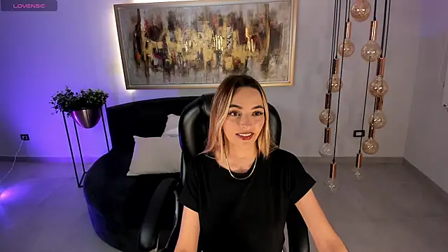 Snapshot of MelissaMoore_ chatting on 3, 3, 2026 MelissaMoore online show from 3, 3, 2026