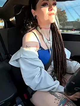 BlaizeyBBy online show from 5, 11, 2025