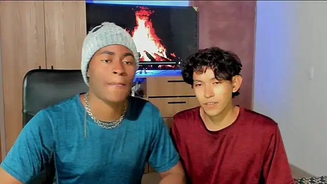Snapshot of CrissBrownxxx chatting on 13, 5, 2026 CrissBrownxxx online show from 13, 5, 2026