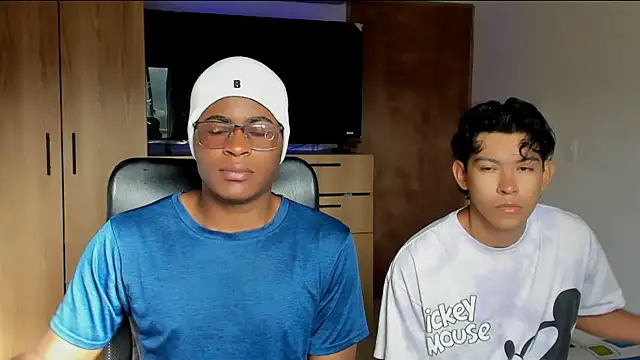 Snapshot of CrissBrownxxx chatting on 16, 5, 2026 CrissBrownxxx online show from 16, 5, 2026