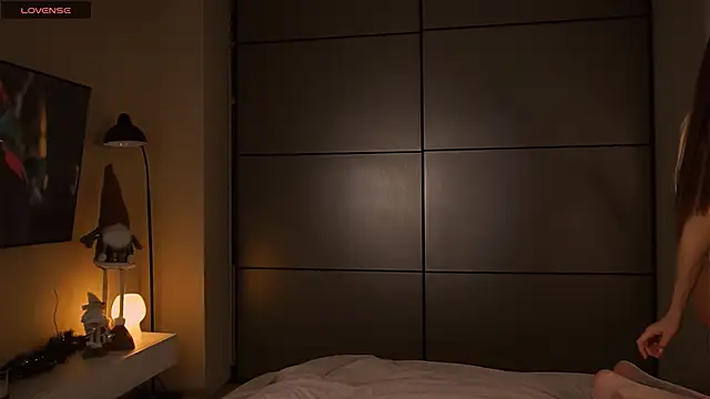 Snapshot of _Miss_Johansson_ chatting on 19, 12, 2024 Miss Johansson online show from 19, 12, 2024