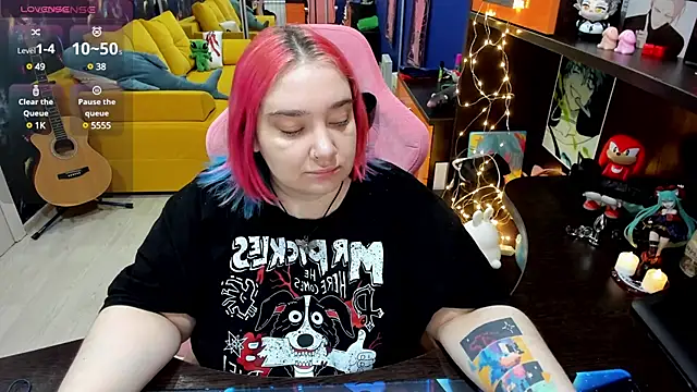 Softie Sofy online show from 22, 1, 2025