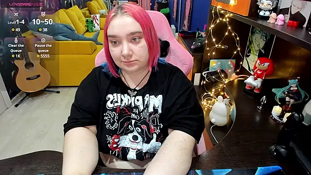 Softie Sofy online show from 22, 1, 2025