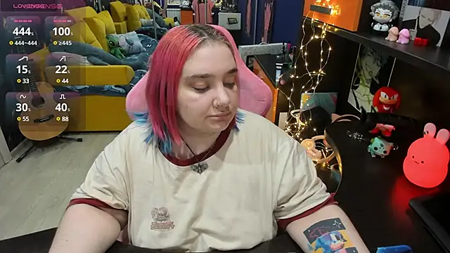 Softie Sofy online show from 5, 2, 2025