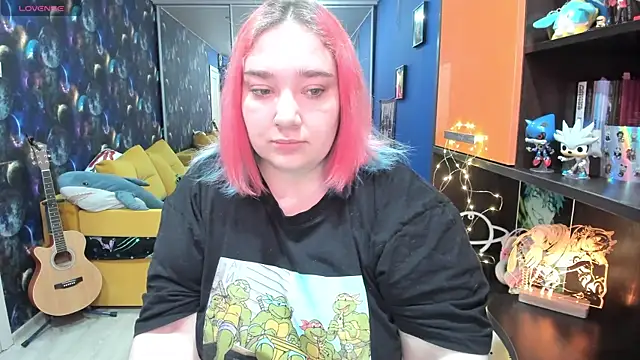 Softie Sofy online show from 20, 3, 2025