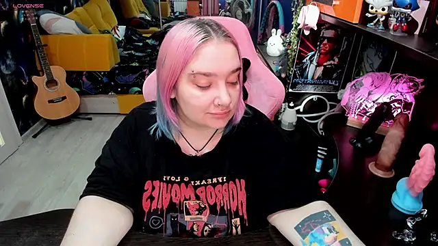 Softie Sofy online show from 19, 9, 2025