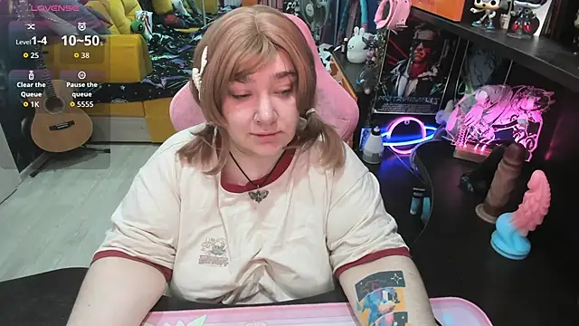 Softie Sofy online show from 27, 9, 2025