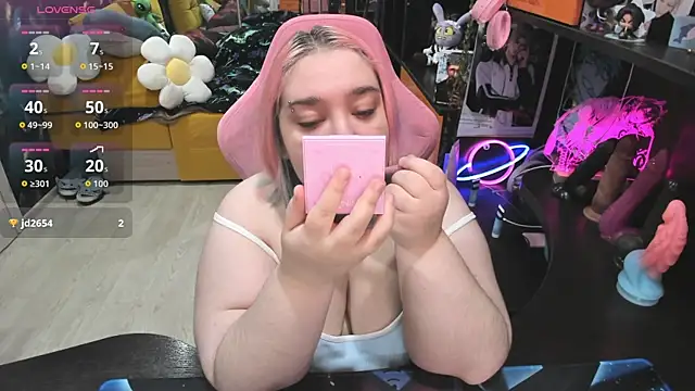 Snapshot of Softie_Sofy chatting on 22, 4, 2026 Softie Sofy online show from 22, 4, 2026