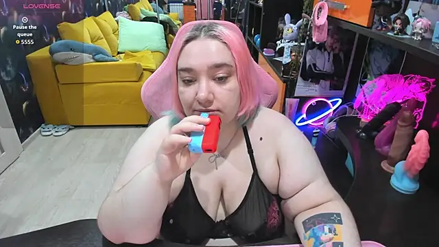 Snapshot of Softie_Sofy chatting on 13, 5, 2026 Softie Sofy online show from 13, 5, 2026