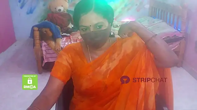 Snapshot of Novapol chatting on 13, 12, 2024 Novapol online show from 13, 12, 2024