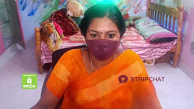 Snapshot of Novapol chatting on 14, 12, 2024 Novapol online show from 14, 12, 2024