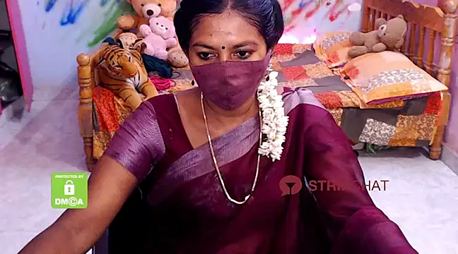 Snapshot of Novapol chatting on 2, 3, 2025 Novapol online show from 2, 3, 2025