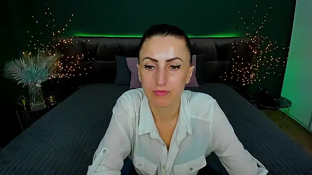 Rebecca Diamond online show from 14, 3, 2025