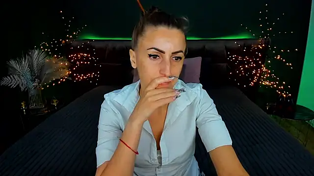 Rebecca Diamond online show from 24, 9, 2025