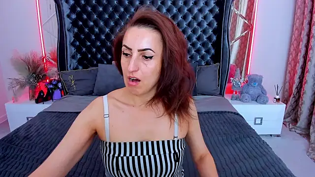 Rebecca Diamond online show from 21, 4, 2026