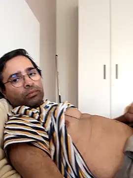 Snapshot of Azad64 chatting on 8, 6, 2026 Azad64 online show from 8, 6, 2026
