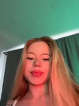 curchez  online show from 31, 1, 2025