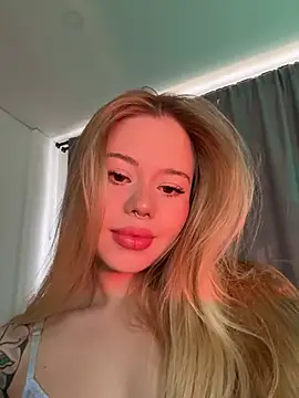 curchez  online show from 1, 2, 2025