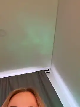 curchez  online show from 17, 2, 2025