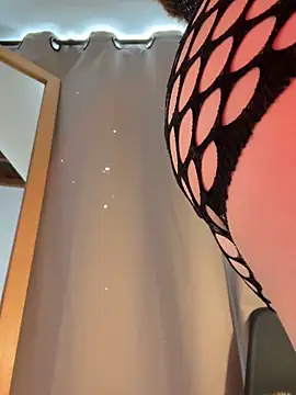 curchez  online show from 23, 9, 2025