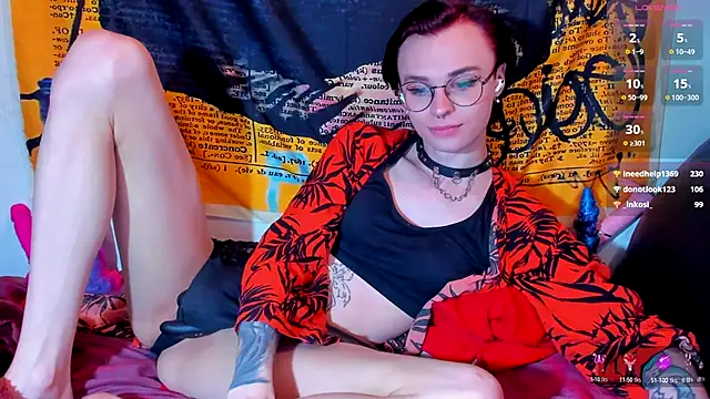 Snapshot of KatashiSenpai chatting on 29, 9, 2025 KatashiSenpai online show from 29, 9, 2025