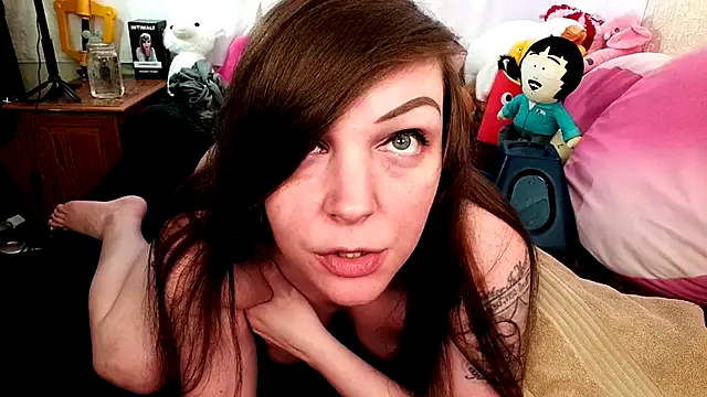 GamerGirlRoxyAndLee online show from 13, 12, 2025