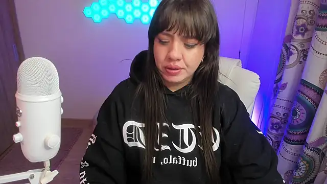 sophia grants online show from 15, 10, 2025