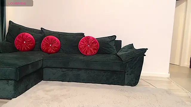 natasha-bigas online show from 17, 4, 2026