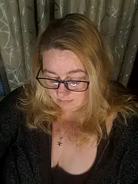 Iceprincess2bad4u online show from 3, 3, 2026