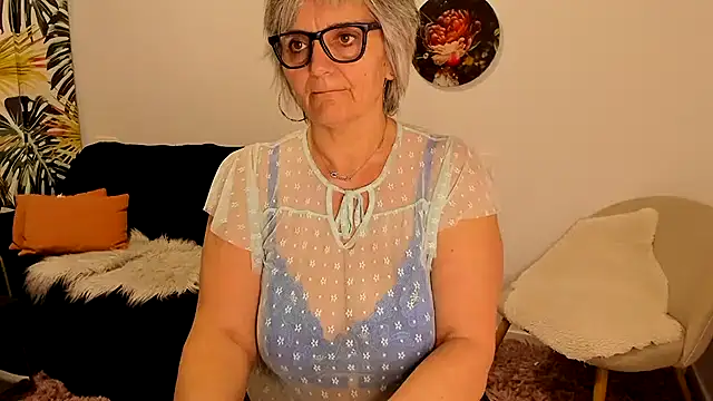 Snapshot of Milf-Ella chatting on 24, 2, 2026 Milf-Ella online show from 24, 2, 2026