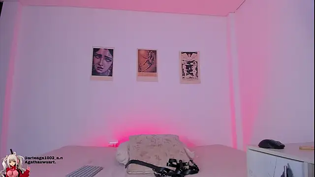 Moonlight1002 online show from 13, 11, 2025