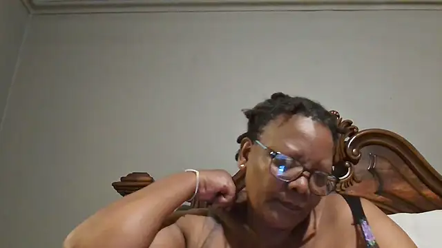 SEXYBOOBSNASS online show from 16, 1, 2025