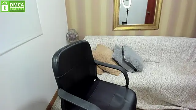 NicolettColin online show from 17, 10, 2025