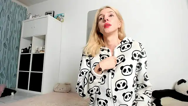 KenzieDawton online show from 5, 10, 2025