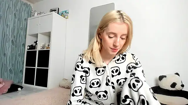 KenzieDawton online show from 16, 10, 2025