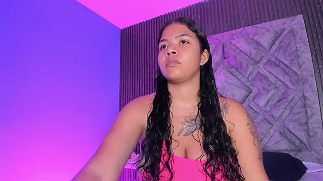 SophiaaStone online show from 23, 1, 2025