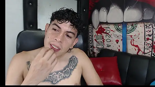 Strongernastyx online show from 1, 12, 2024