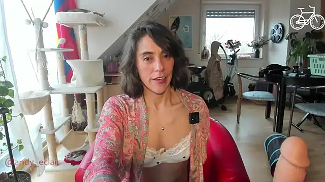 Snapshot of tinny_williams chatting on 11, 3, 2026 tinny williams online show from 11, 3, 2026