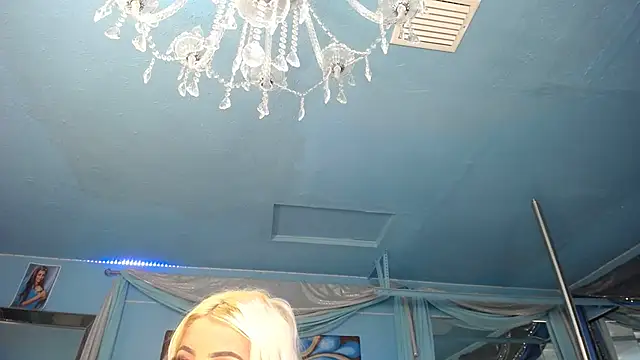 ADRIANNA FOX online show from 18, 1, 2026