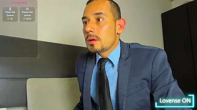 jhonyalzate2 online show from 6, 2, 2026