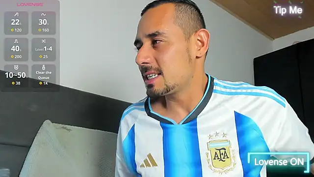 jhonyalzate2 online show from 1, 4, 2026