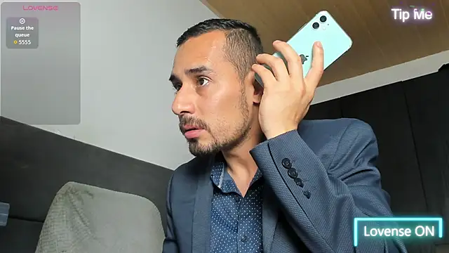 jhonyalzate2 online show from 10, 7, 2026