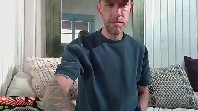 Snapshot of Stock-Holmes chatting on 23, 6, 2026 Stock-Holmes online show from 23, 6, 2026