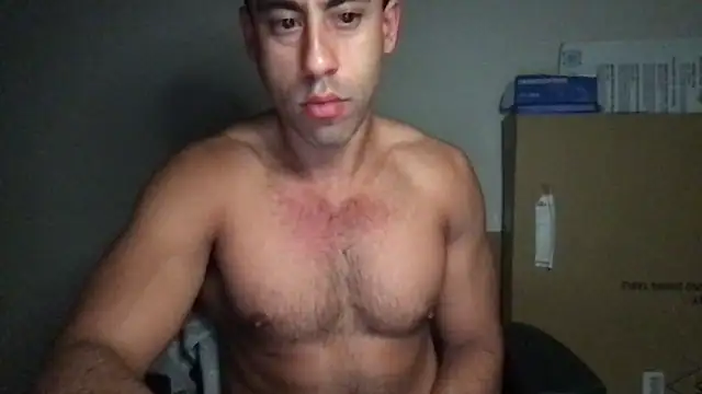 Snapshot of BigGuyMuscle chatting on 5, 2, 2025 BigGuyMuscle online show from 5, 2, 2025