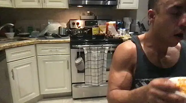 Snapshot of BigGuyMuscle chatting on 26, 2, 2025 BigGuyMuscle online show from 26, 2, 2025