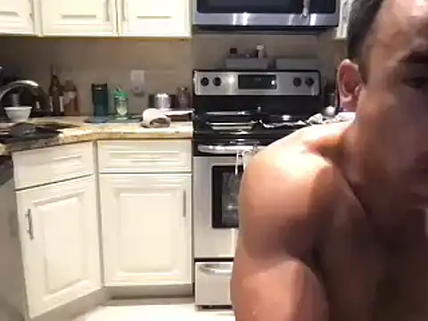 Snapshot of BigGuyMuscle chatting on 12, 3, 2025 BigGuyMuscle online show from 12, 3, 2025