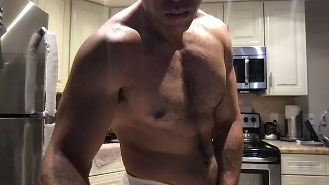 Snapshot of BigGuyMuscle chatting on 21, 5, 2026 BigGuyMuscle online show from 21, 5, 2026
